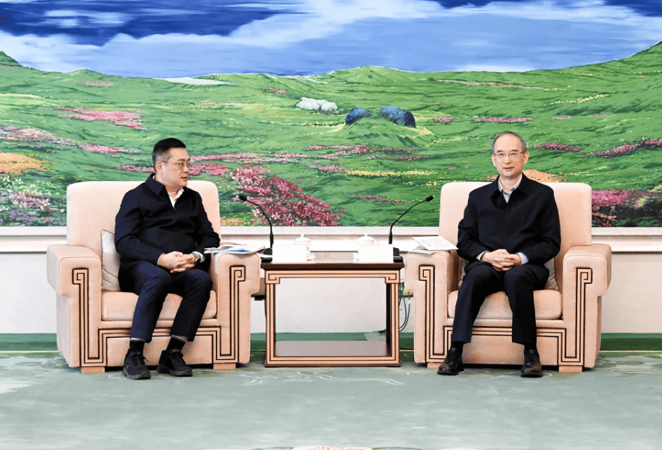 皇冠信用网登2代理
_吉林省委书记黄强会见新上任的福耀集团董事长曹晖